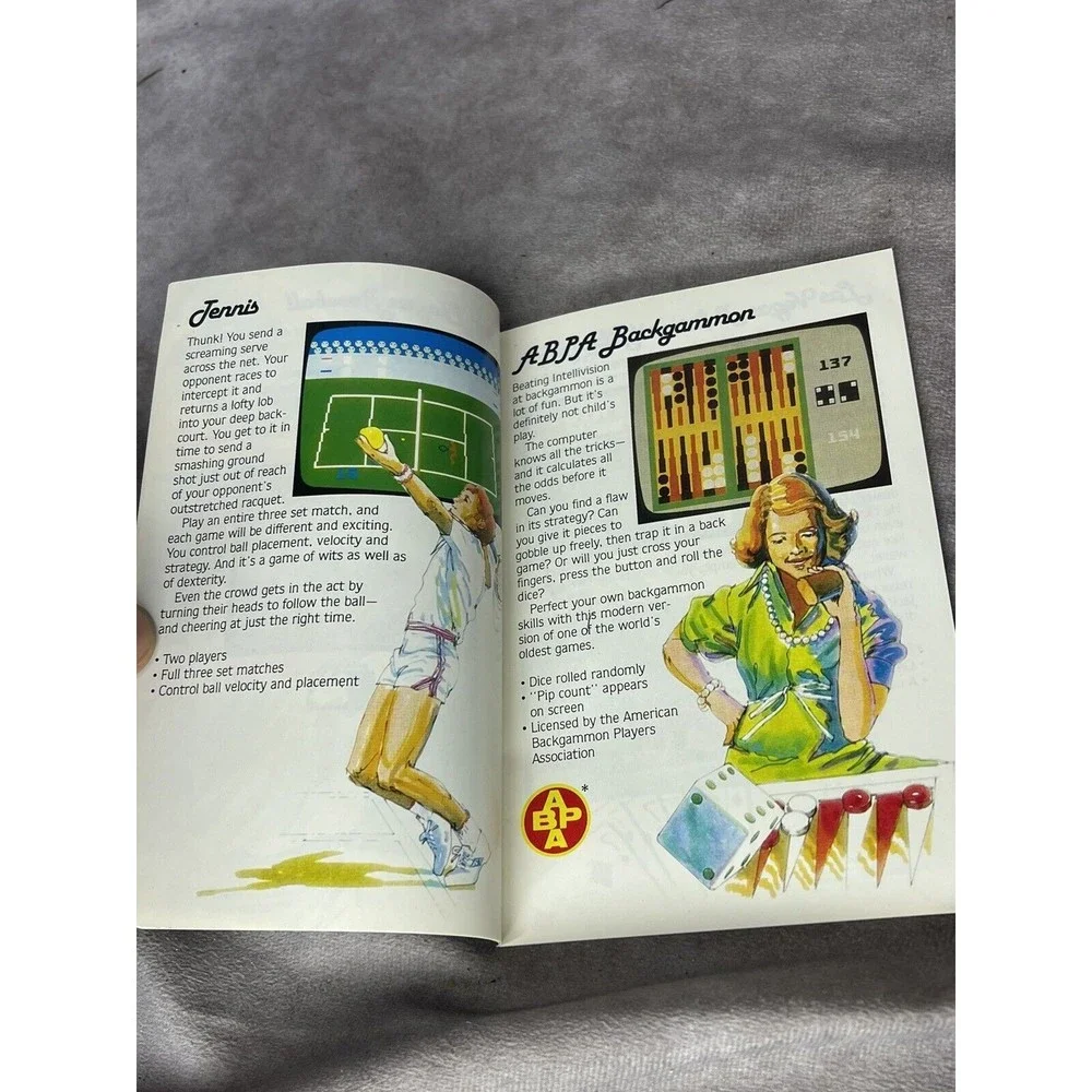 INTELLIVISION MATTEL ELECTRONICS 1981 BLUE CATALOG 2ND EDIT. #00073350-G1 36PGs!